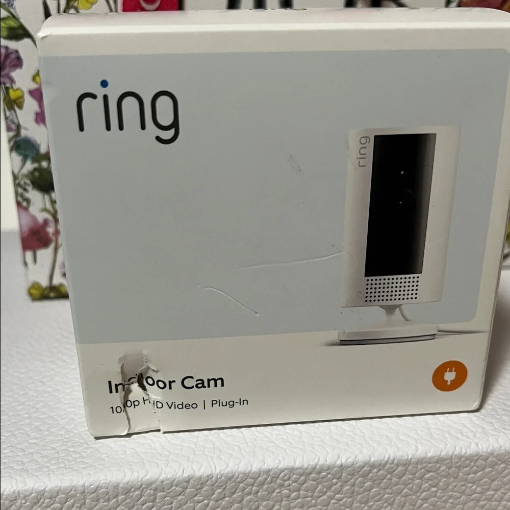 Ring Indoor Cam in White and Black
